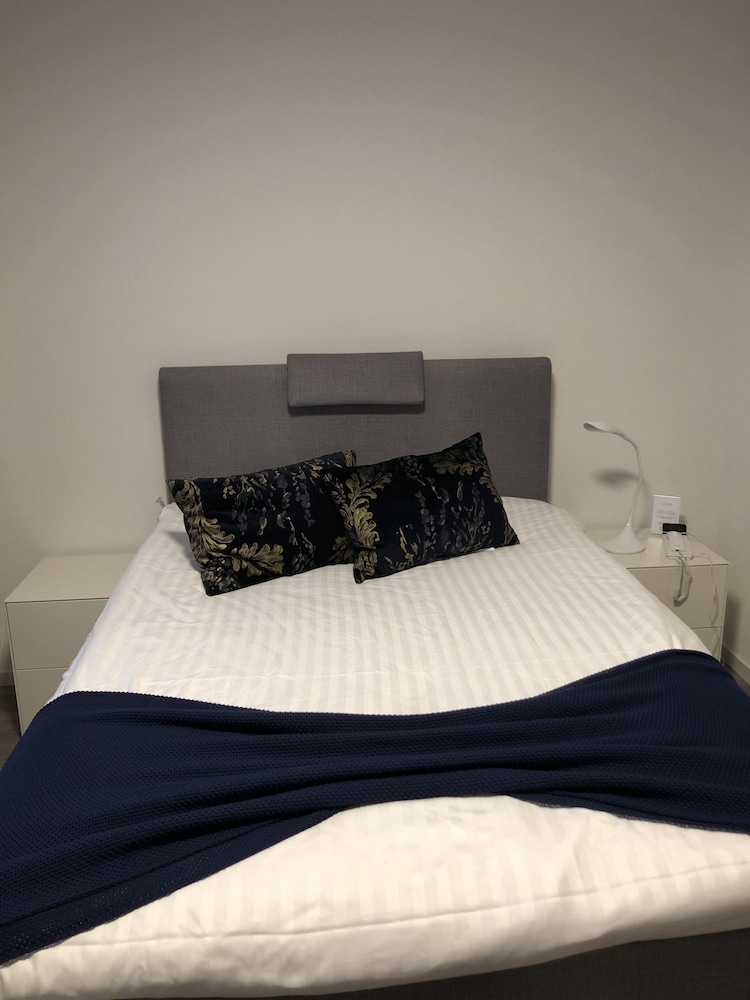 Classic Double Room Single Use, 1 Queen Bed
