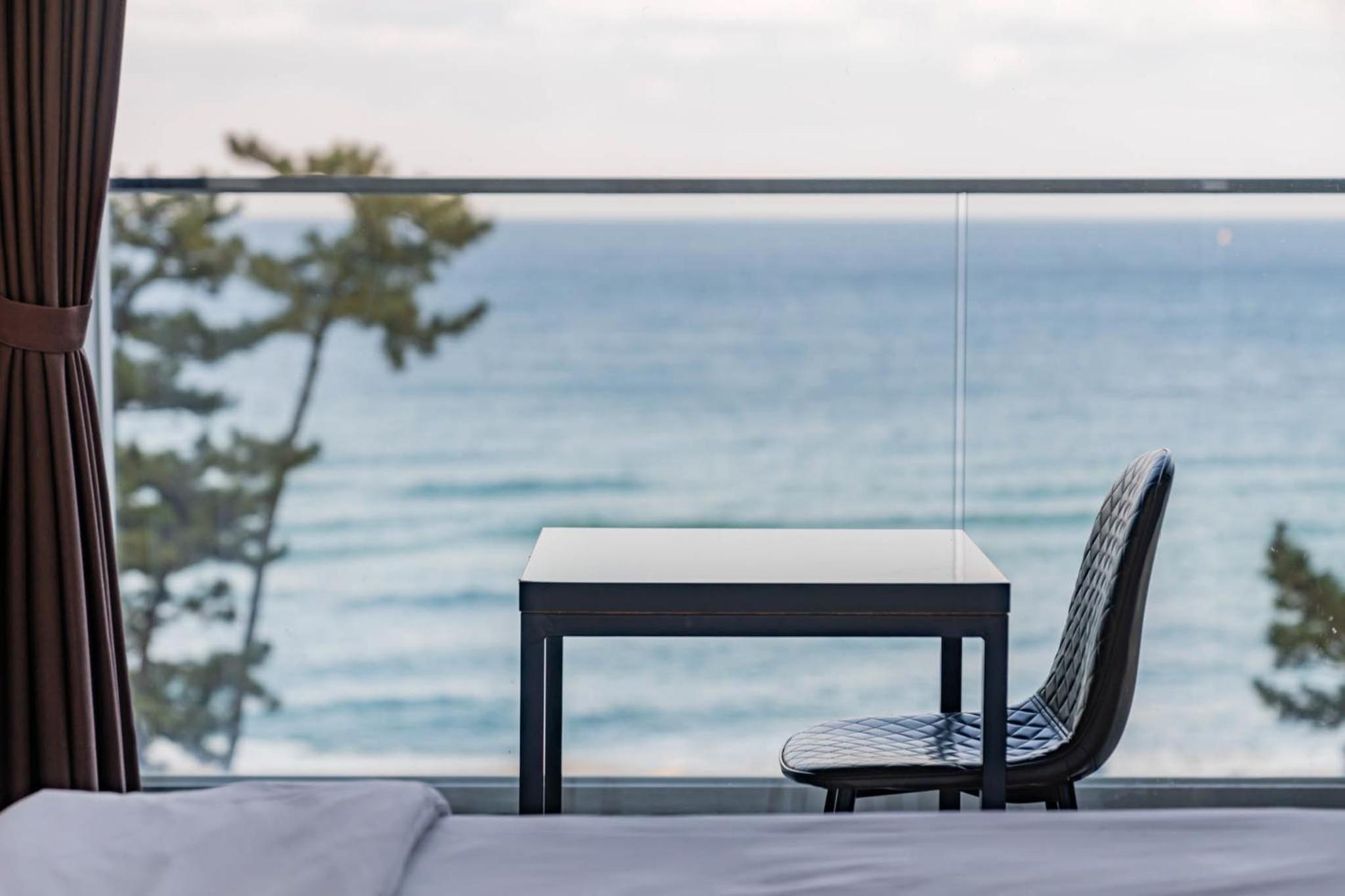 Twin Room With Sea View photo 3
