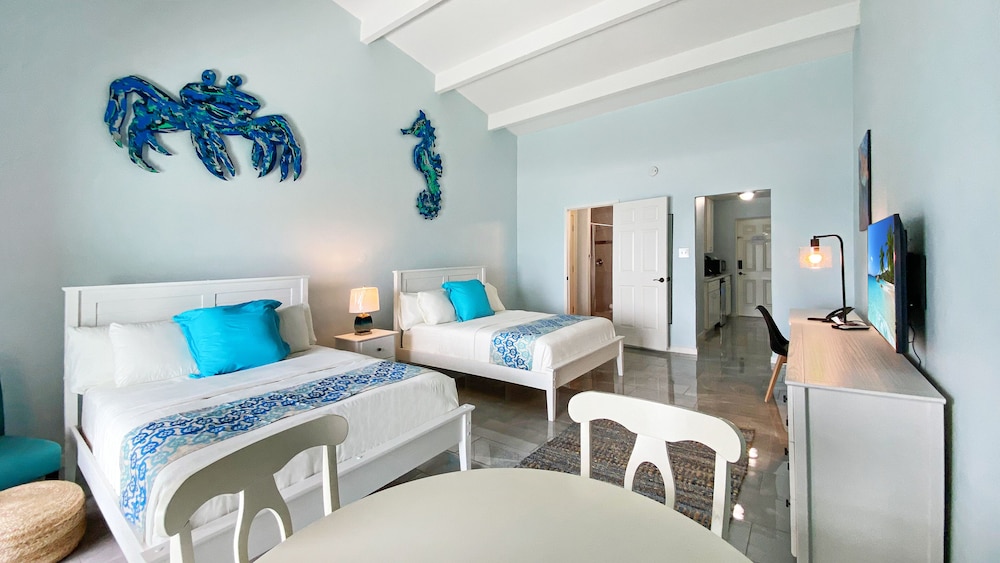 Premium Double Room, 2 Queen Beds, Ocean View photo 2