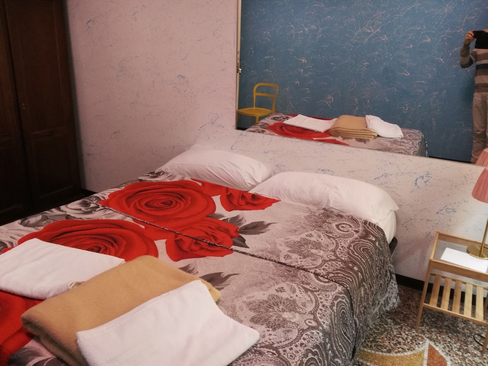Basic Room, 1 Twin Bed, City View