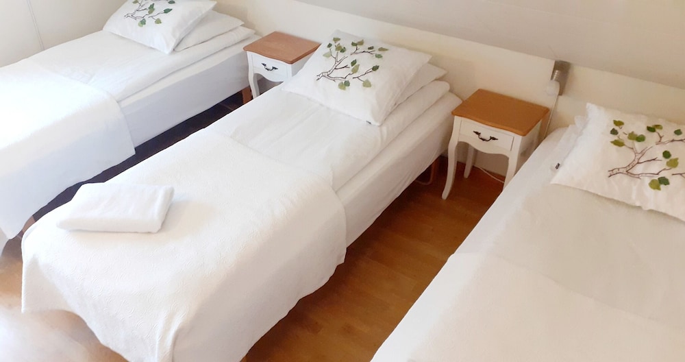 Triple Room, Shared Bathroom photo 1
