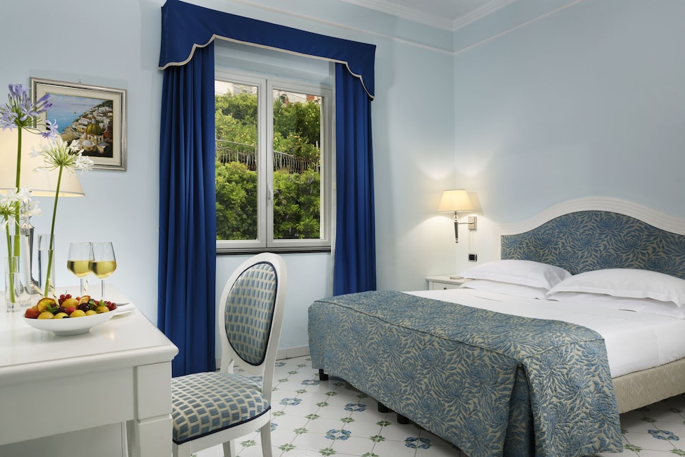 Standard Double or Twin Room - Photo 2
