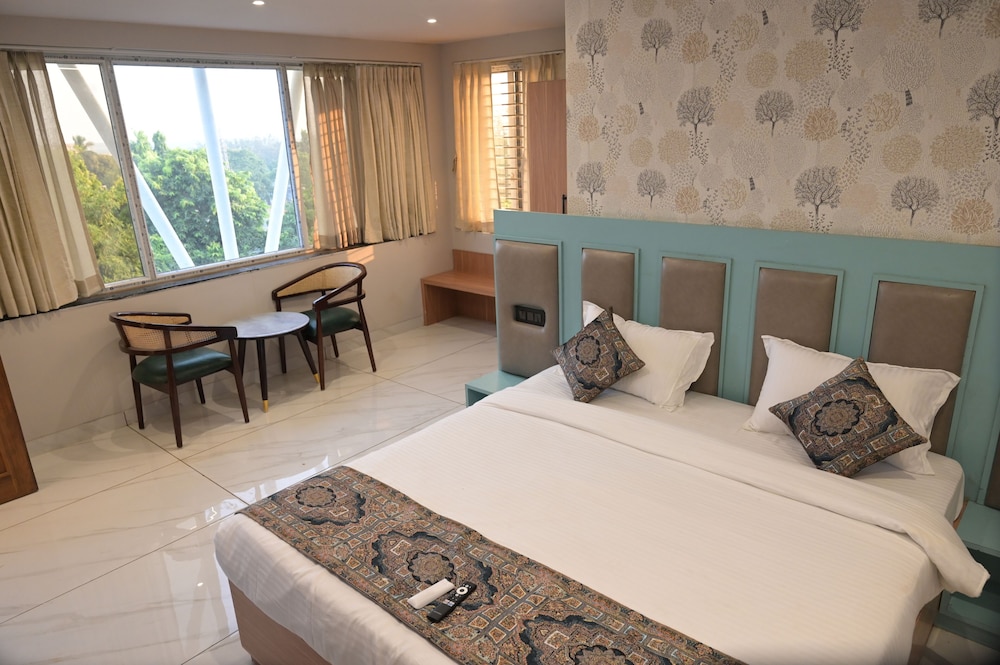 Luxury Room, City View photo 1