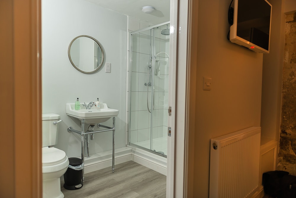 Basic Apartment, Accessible, Ensuite (Flat 1 - Newmarket) photo 3