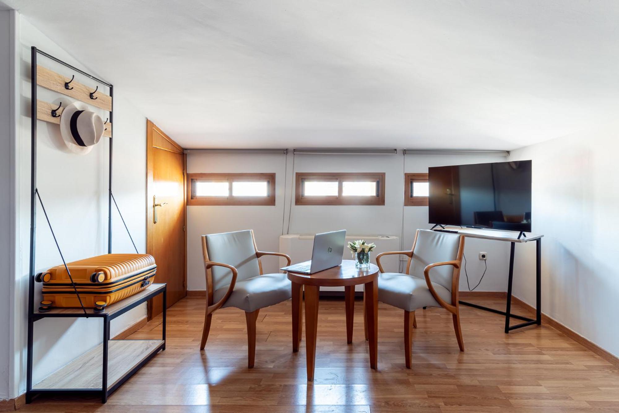 Standard Quadruple Room - Photo 4