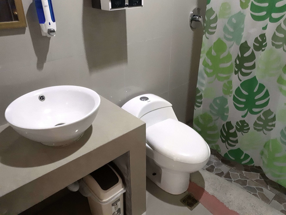 Standard Room, 2 Bedrooms photo 2