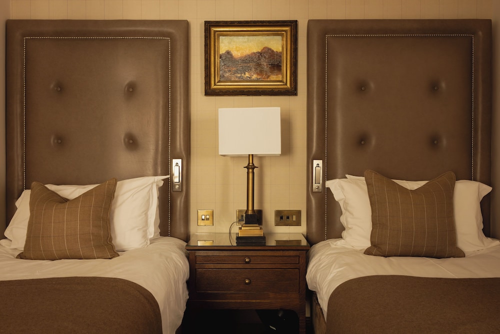 Superior Family Suite photo 1