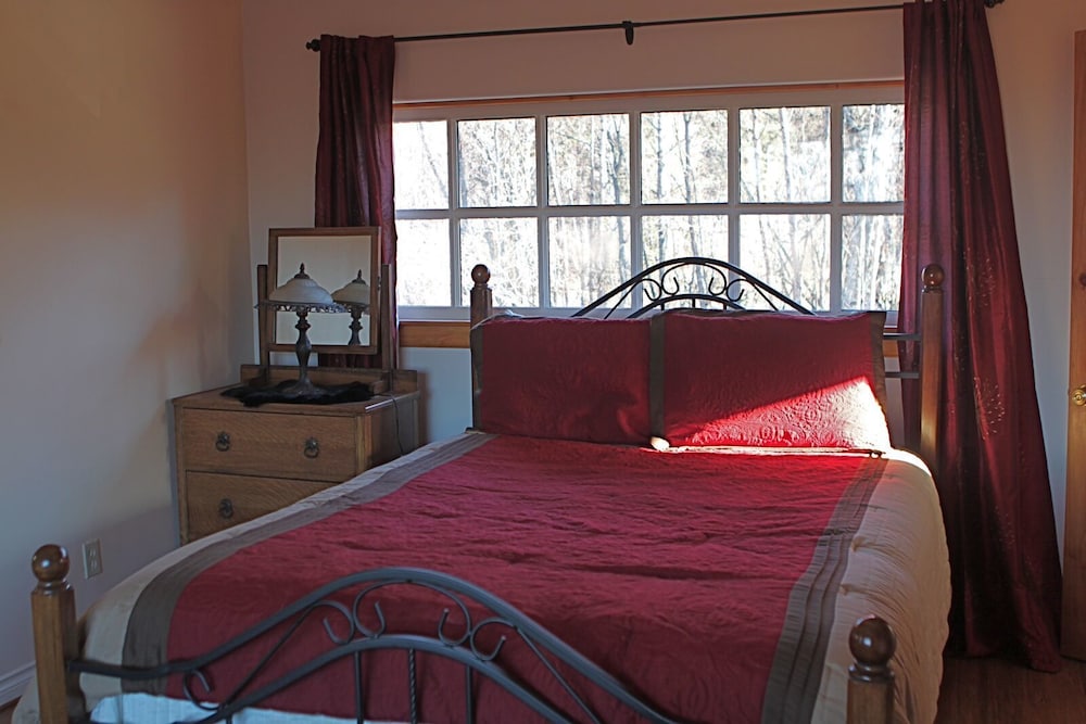 Stone Hut 3 bedrooms photo 2