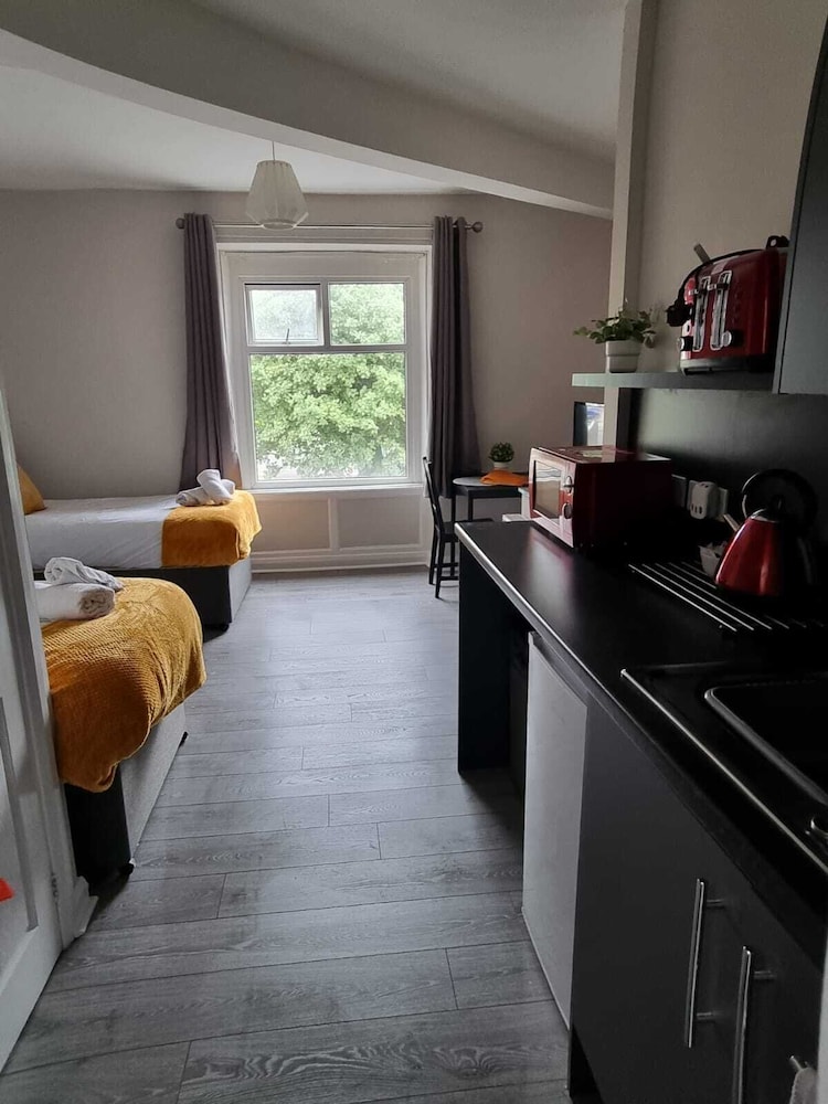 Studio Apartment (2) photo 1
