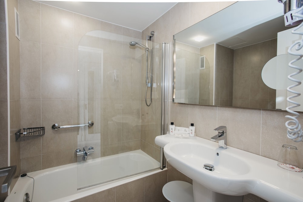Superior Twin Room, Sea View (3 adults) photo 2
