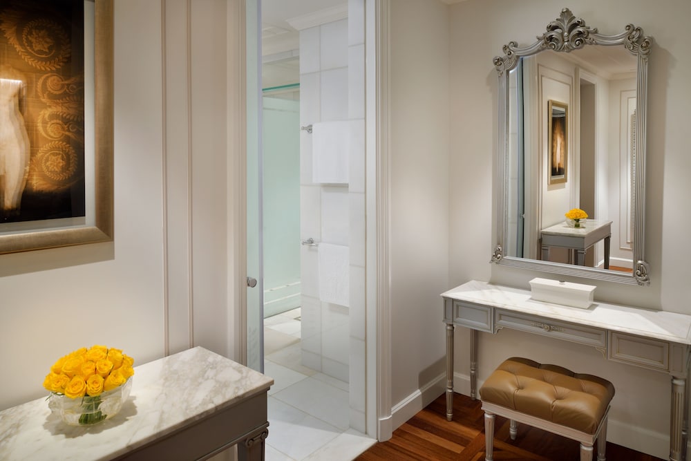 Grand Suite (Creek View) thumbnail 5