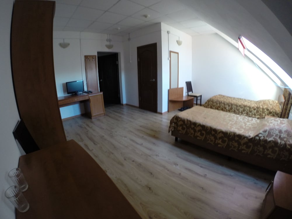 Standard Twin Room, Balcony photo 2
