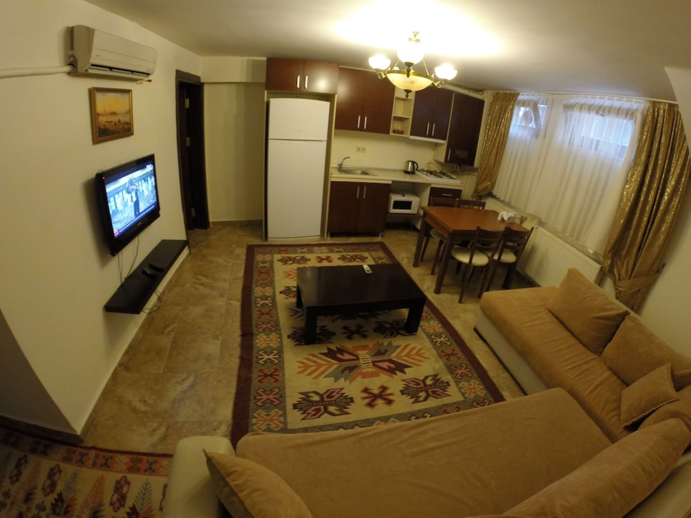 Economy Suite photo 3