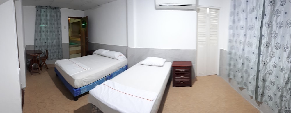 Standard Double Room, Smoking, Poolside photo 2