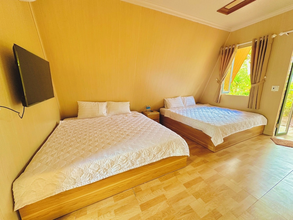 Double or Twin Room, Private Bathroom, Garden View