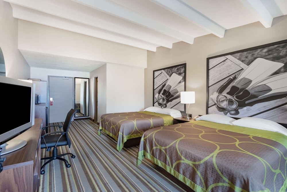 Room, Multiple Beds, Non Smoking