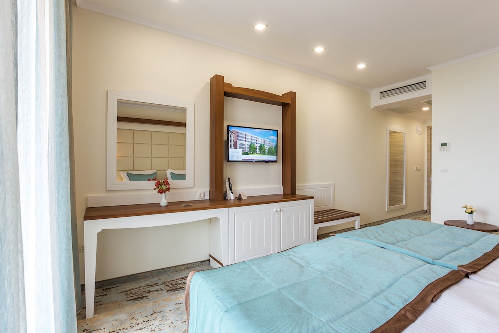 Deluxe Twin Side Sea View - Photo 1