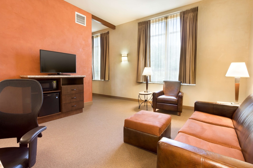 Suite, 2 Queen Beds, Accessible, Refrigerator & Microwave (Sofabed, 2 Rooms, Roll in Shower) photo 1