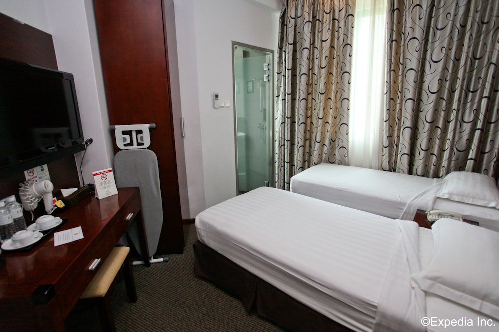 Deluxe Twin Room photo 2
