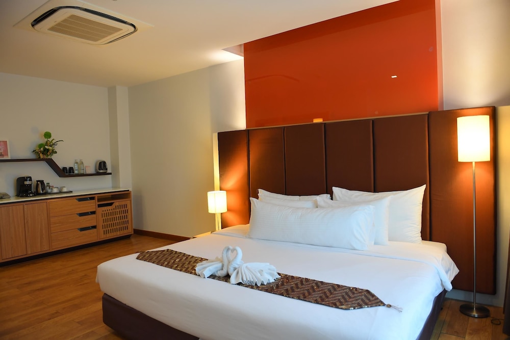 Grand Design Suite - Photo 6