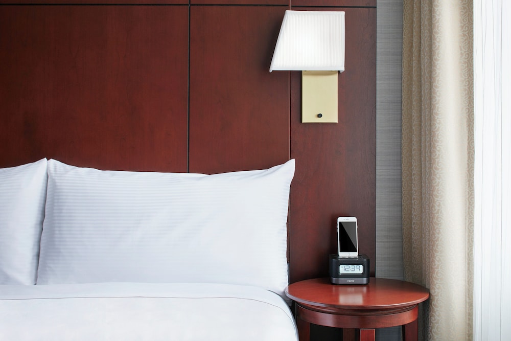 Suite, 2 Queen Beds, Kitchenette
