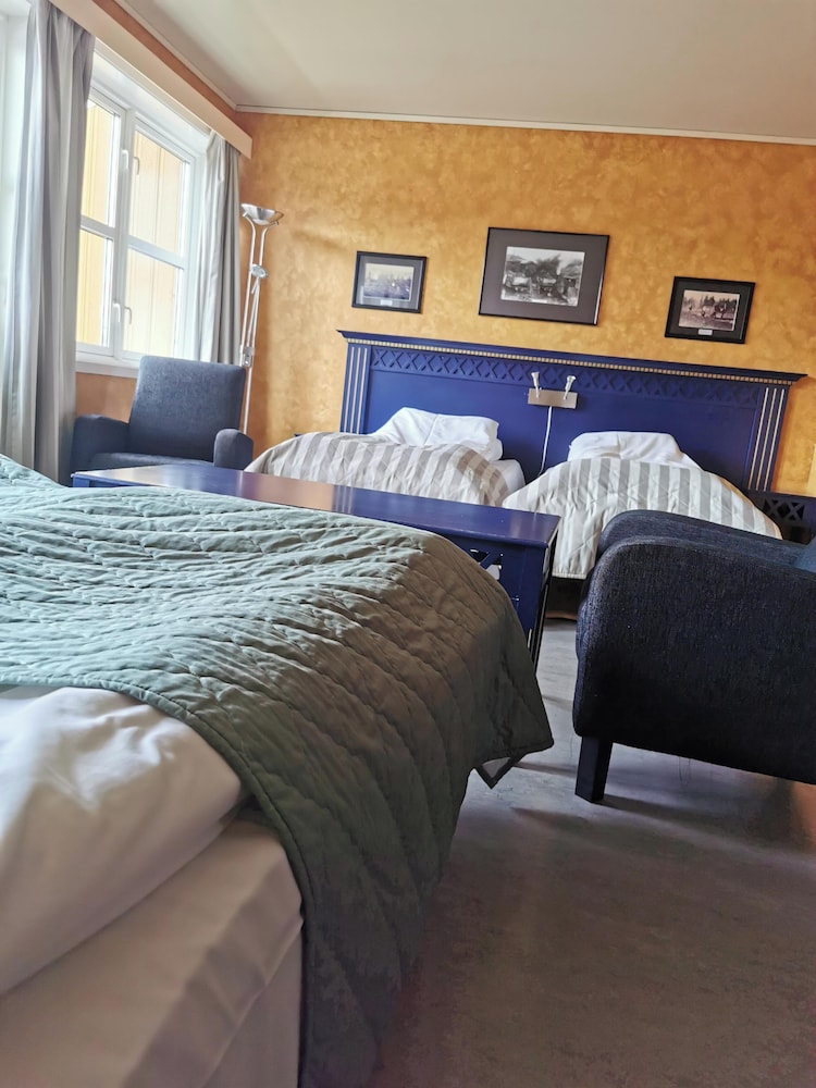 Family Quadruple Room photo 1