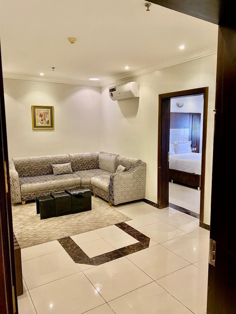 Suite photo 1