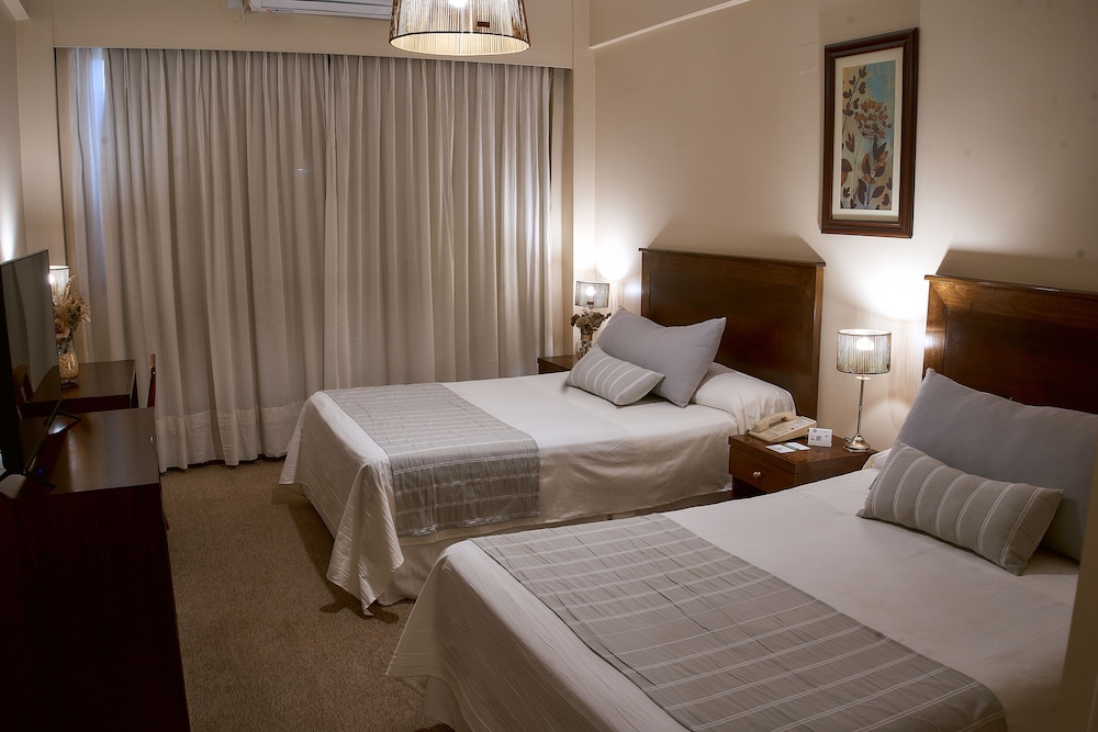 Standard Double or Twin Room photo 1