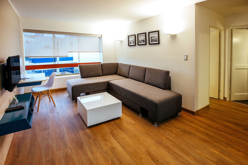 Family Apartment, 2 Bedrooms, City View photo 2