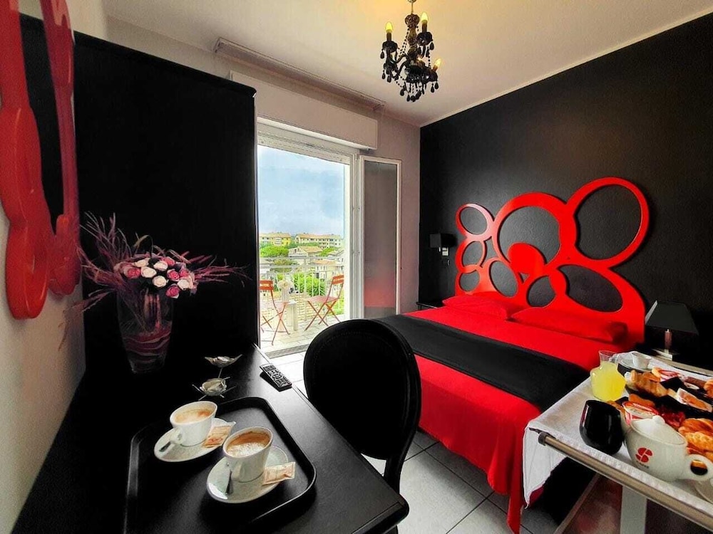 Standard Triple Room photo 2
