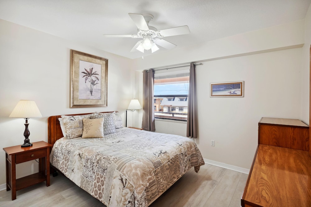Condo, Multiple Beds (Villa Madeira 202) photo 2