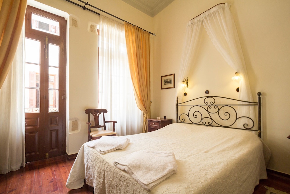 Comfort Suite photo 1