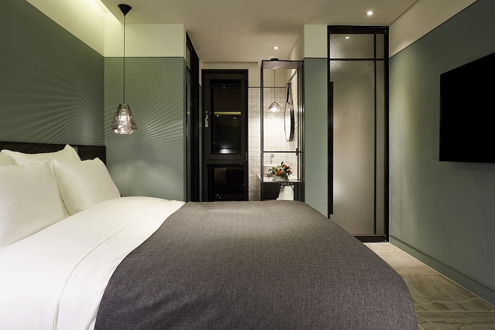 Superior Double Room, City View photo 1
