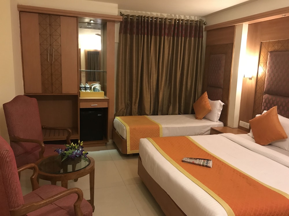 Royal Southern Room - Photo 1