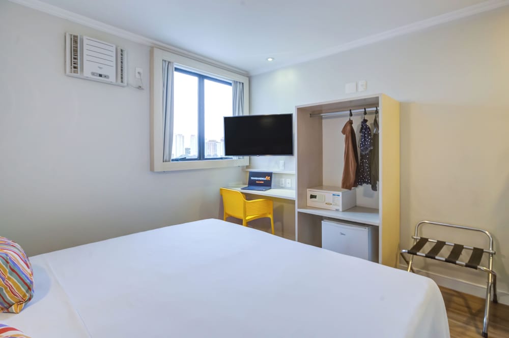Standard Double Room - Photo 8