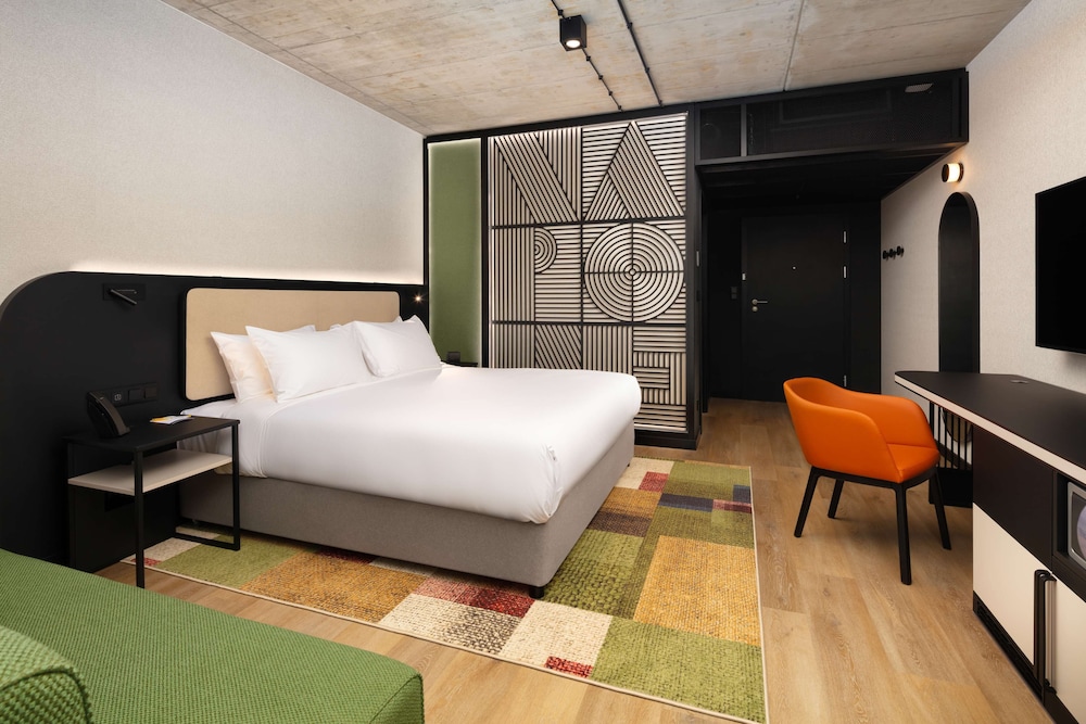 Room, 1 King Bed - Photo 1