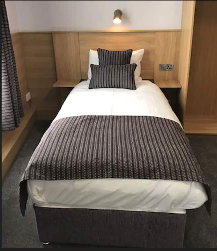 Single Room photo 1