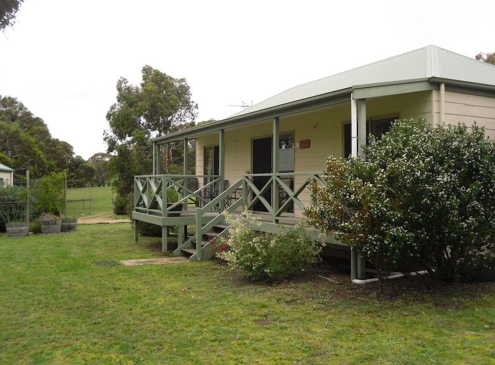 Grevillea cottage photo 1