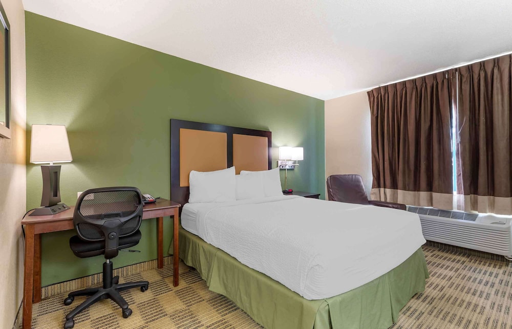 Studio, 1 Queen Bed, Non Smoking - Photo 1