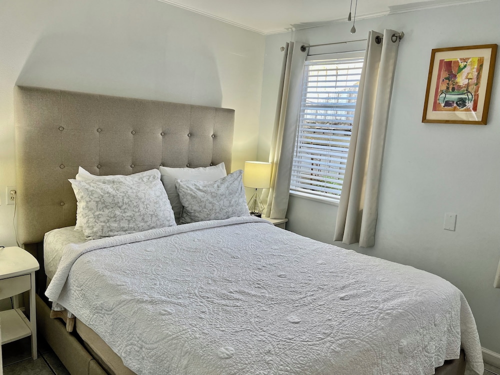 Cottage, Bay View (Key West Room) photo 2