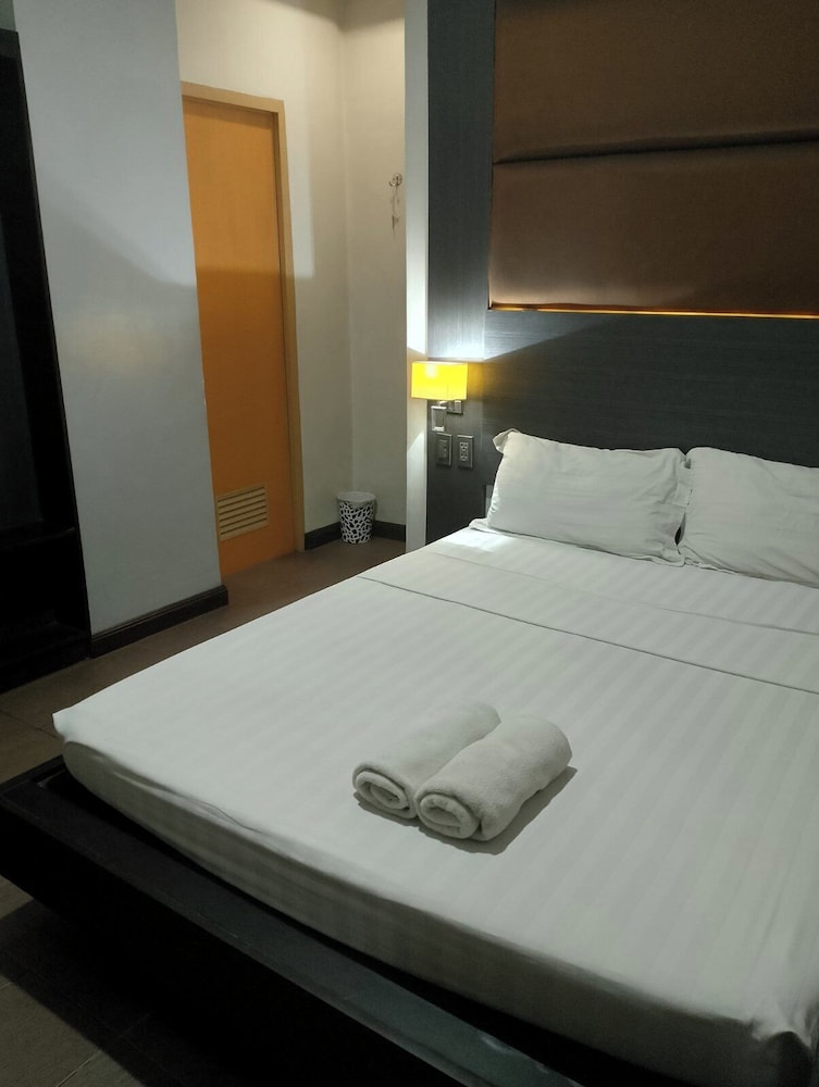 Basic Double or Twin Room, Non Smoking, Ground Floor