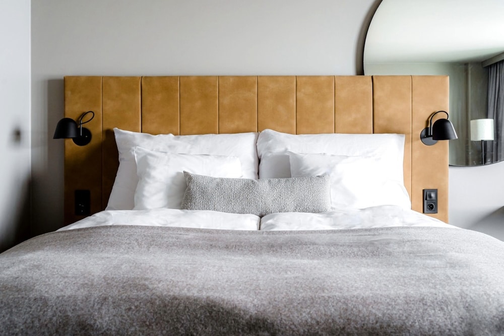 Superior Room, 1 King Bed with Sofa bed (1 person Sofa bed) photo 2