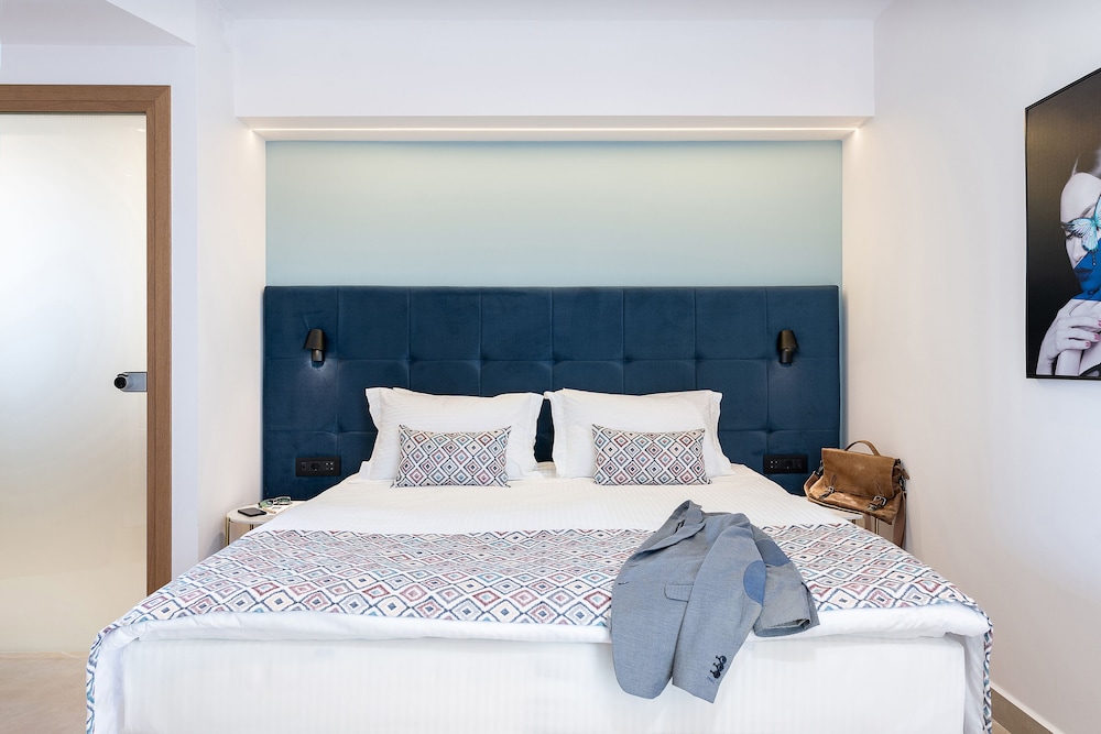 Room (Special)