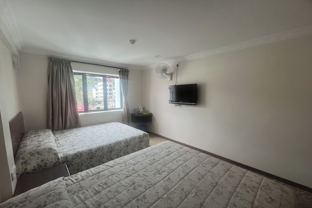 Deluxe Quadruple Room