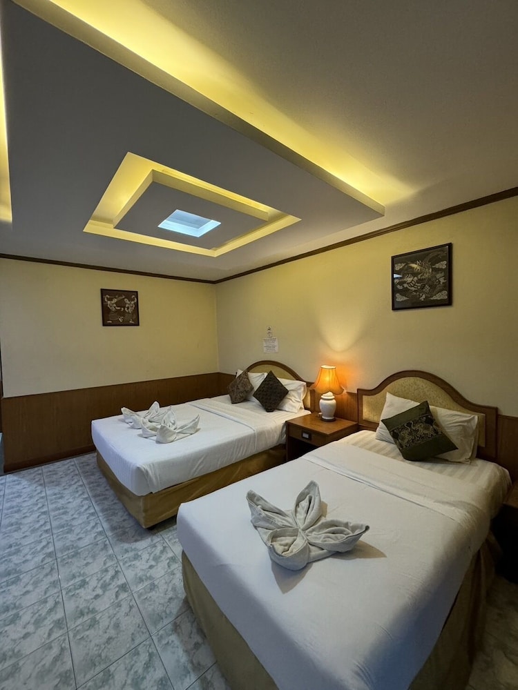 Standard Triple Room - Photo 13