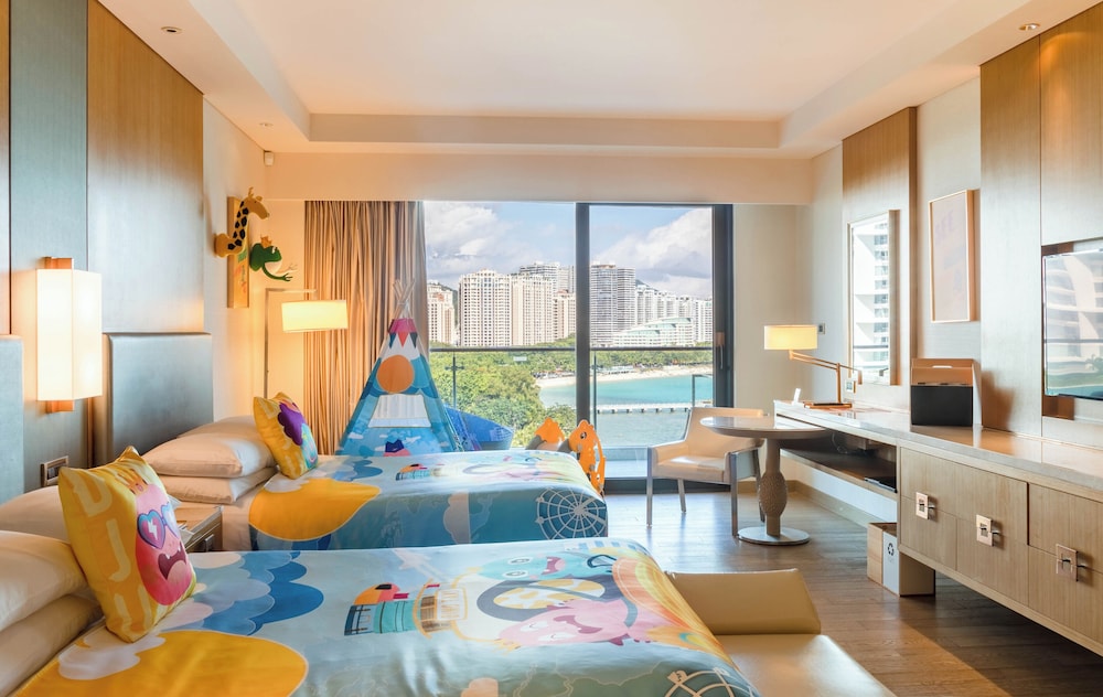Family Room, 2 Double Beds, Balcony, Ocean View