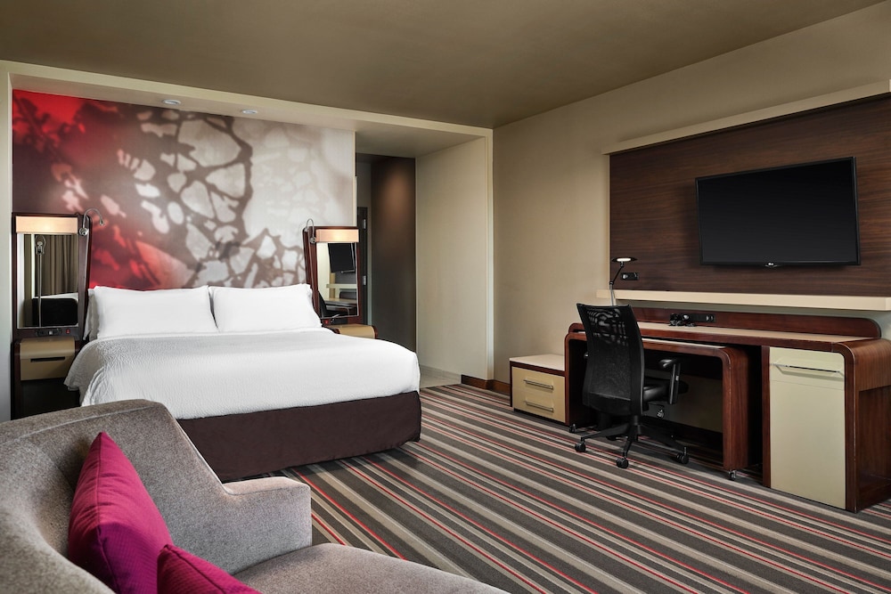 Room, 1 King Bed with Sofa bed photo 1