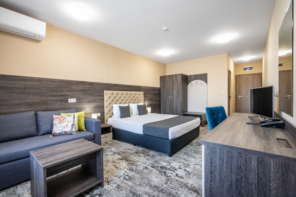 Junior Suite, Balcony photo 1