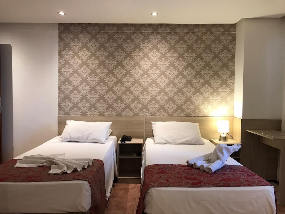 Standard Room, 2 Twin Beds - Photo 1