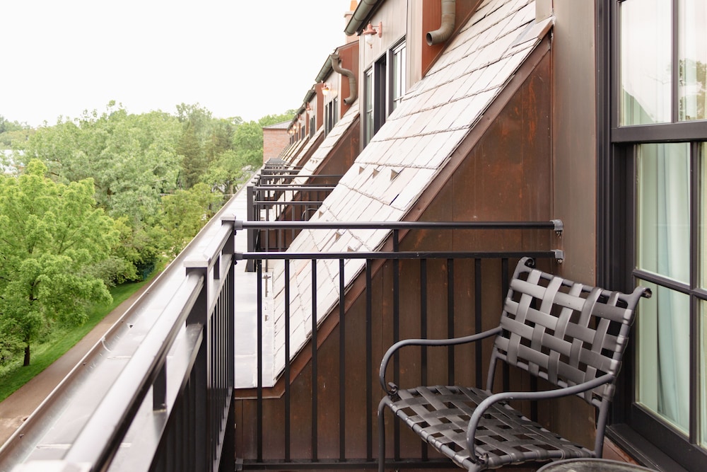 Suite (Brookside) - Photo 7